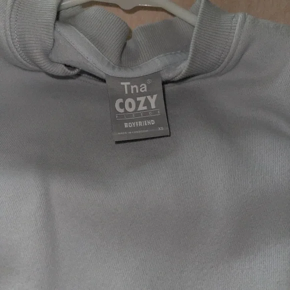 Aritzia Tna Cozy Fleece Sweatsuit (mirror blue) - Picture 10 of 17